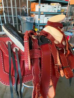 Nueva montura charra de cuero latigo con herraje