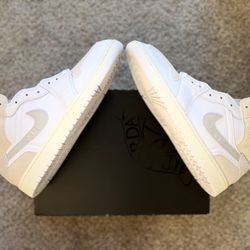 Jordan 1 SE Craft Mids