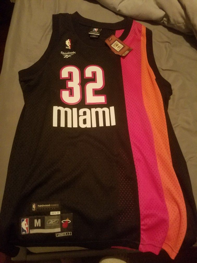 Shaq O'Neal Miami Heat Jersey #32 for Sale in Rockledge, FL - OfferUp