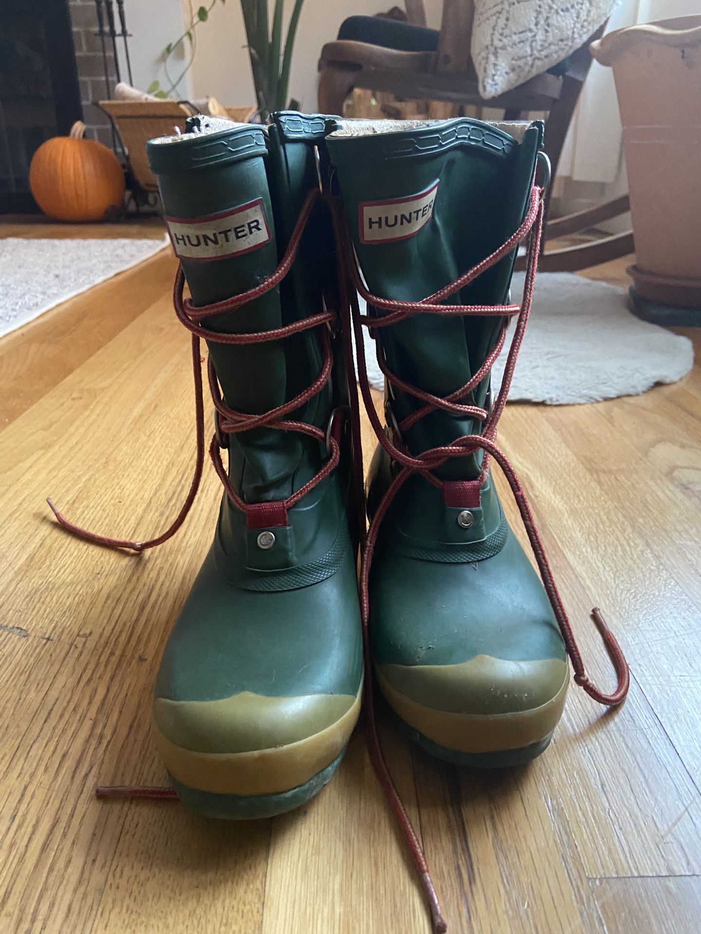 Hunter Rain boot Size 6