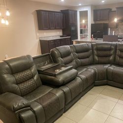 Sectional Couch - Recliners