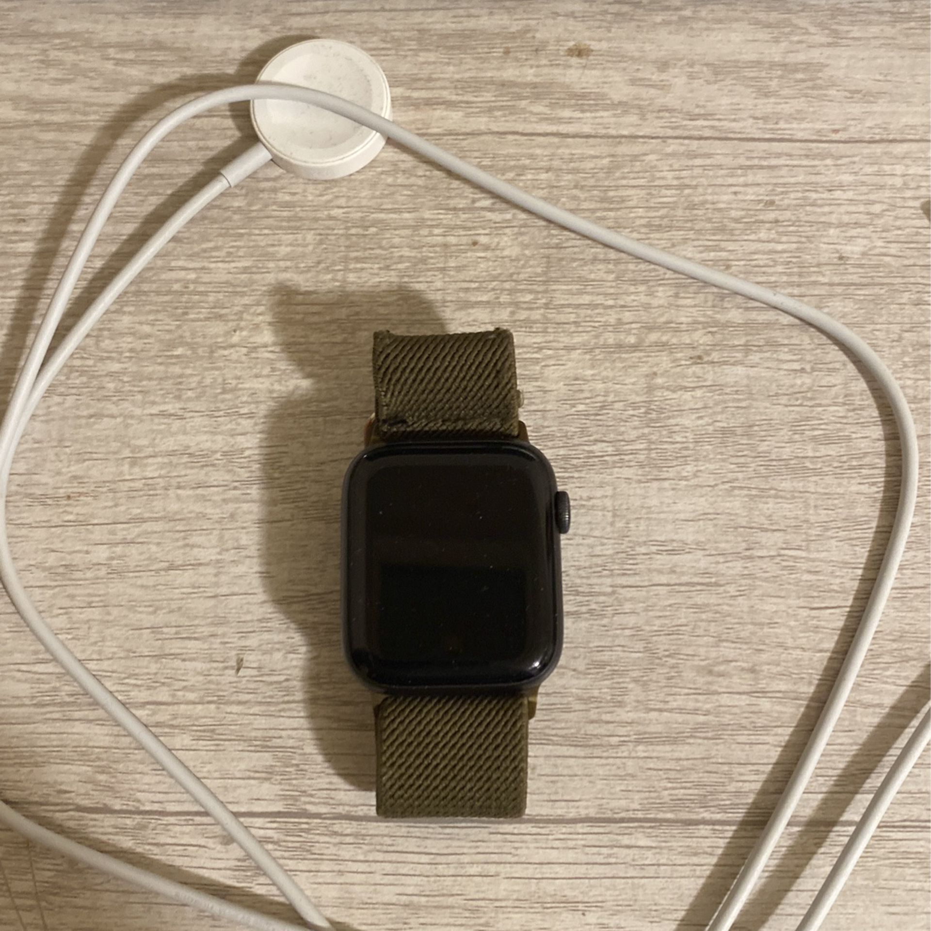 Apple Watch SE Gen 1 44mm