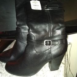 NEW WITH TAGS Black Leather Heel Boots