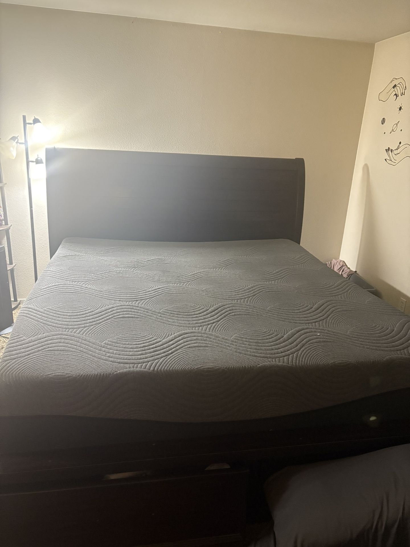 King Size Mattress With Storage Bed Frame For Sale