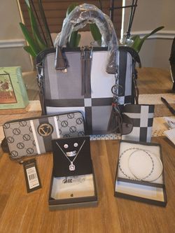 New Bundle Satchel Purse Wallet & Jewelry Combo Set