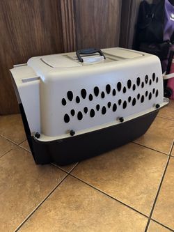 Dog crate
