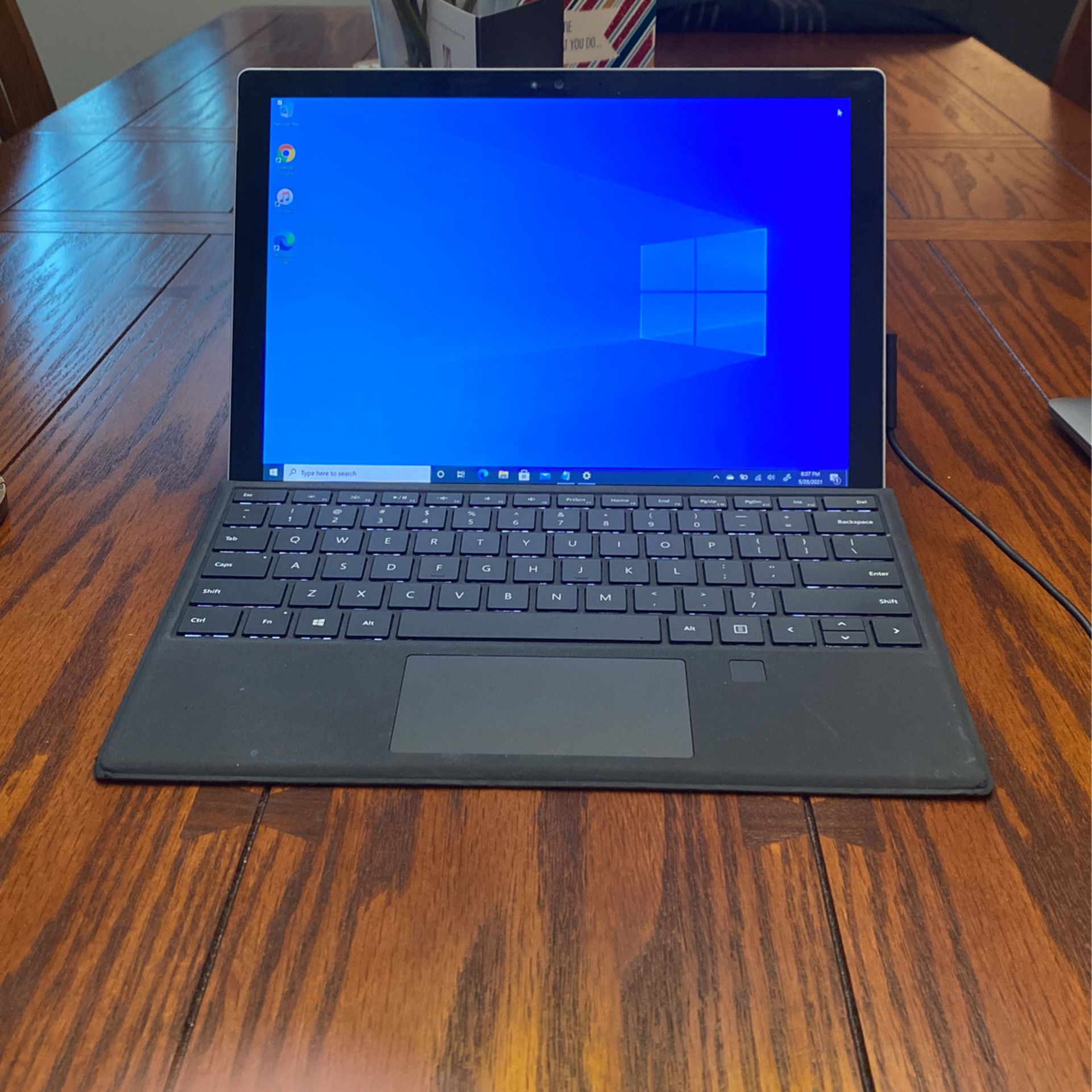 Microsoft Surface Pro 4 With Docking Station 