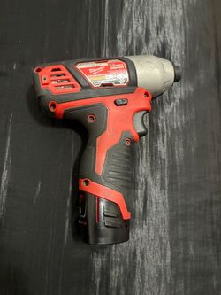 Milwaukee M12 Cordless Impact Driver