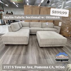 Raylin Fabric Sectional W/ Ottoman (Open Box) 