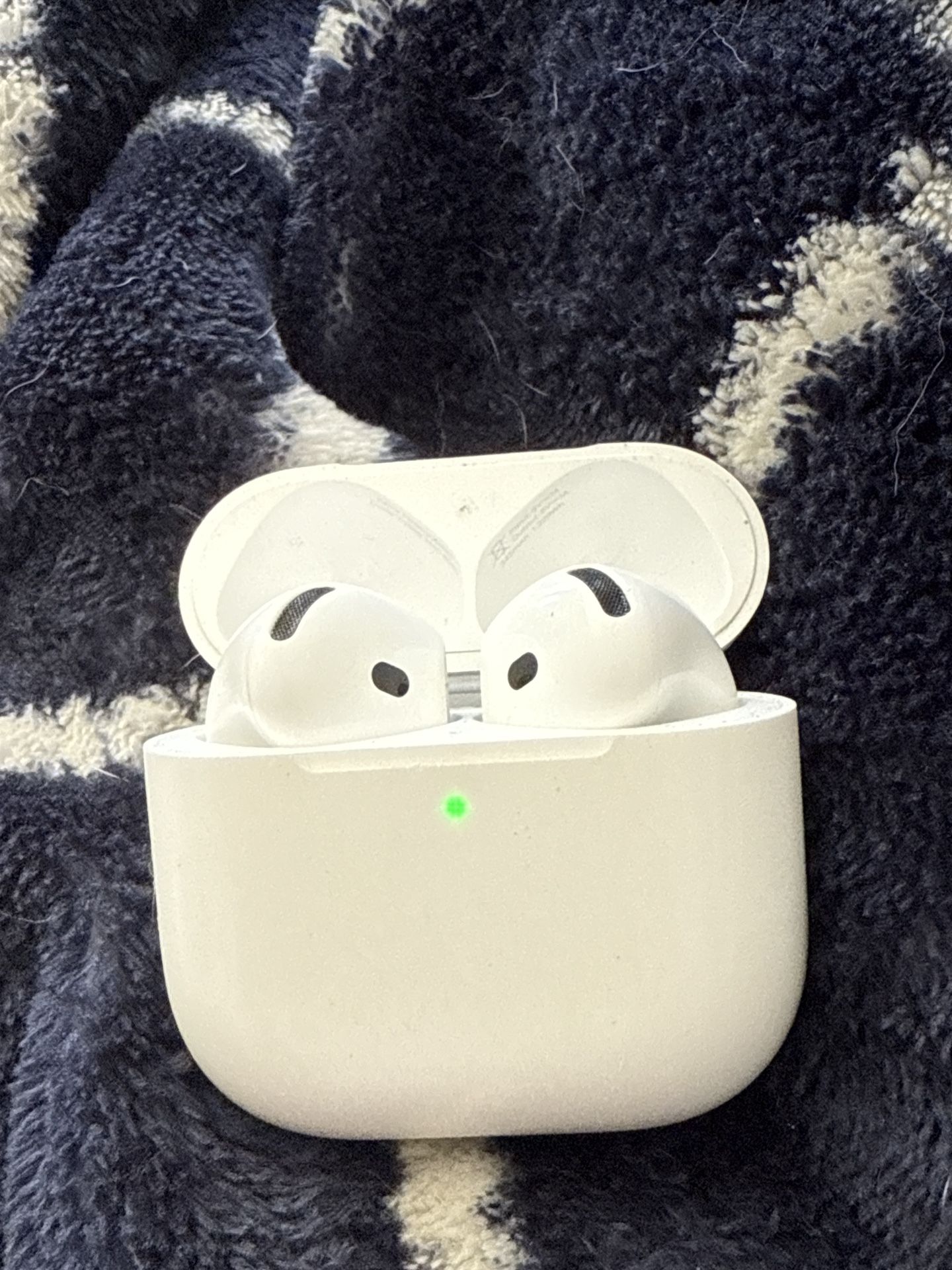AirPod 4 Brand New
