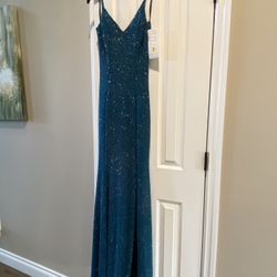 Prom Dress Size Medium *New*