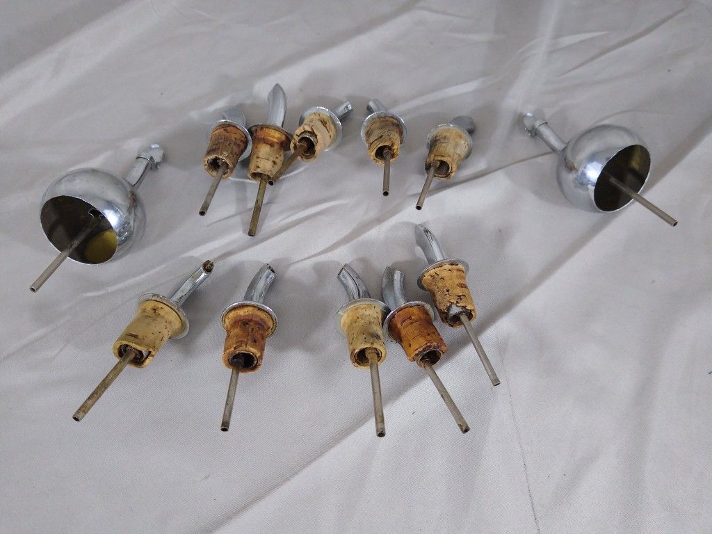Vintage Lot of 12 Metal Alcohol Liquor Bottle Pourer Stopper "Auto Pour" Spout