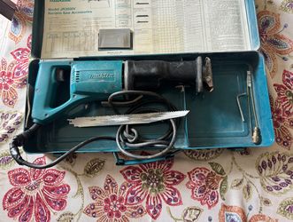 Vintage Makita Reciprocating Saw in Original Metal case