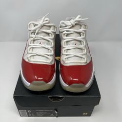 Air Jordan 11 Retro Low Cherry (2016) Size 8 White Varsity Red 528895-102