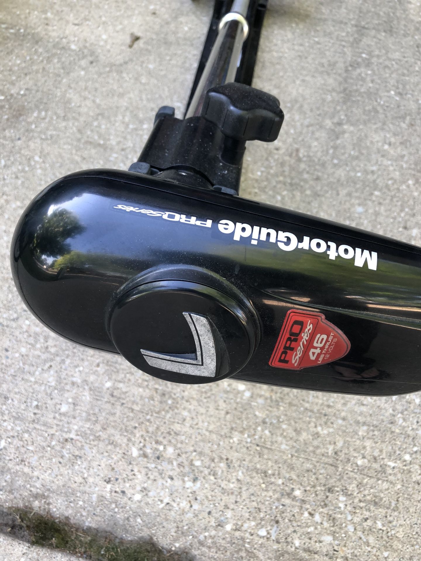 Motorguide pro series 45” 46lb thrust 12v trolling motor with foot pedal.
