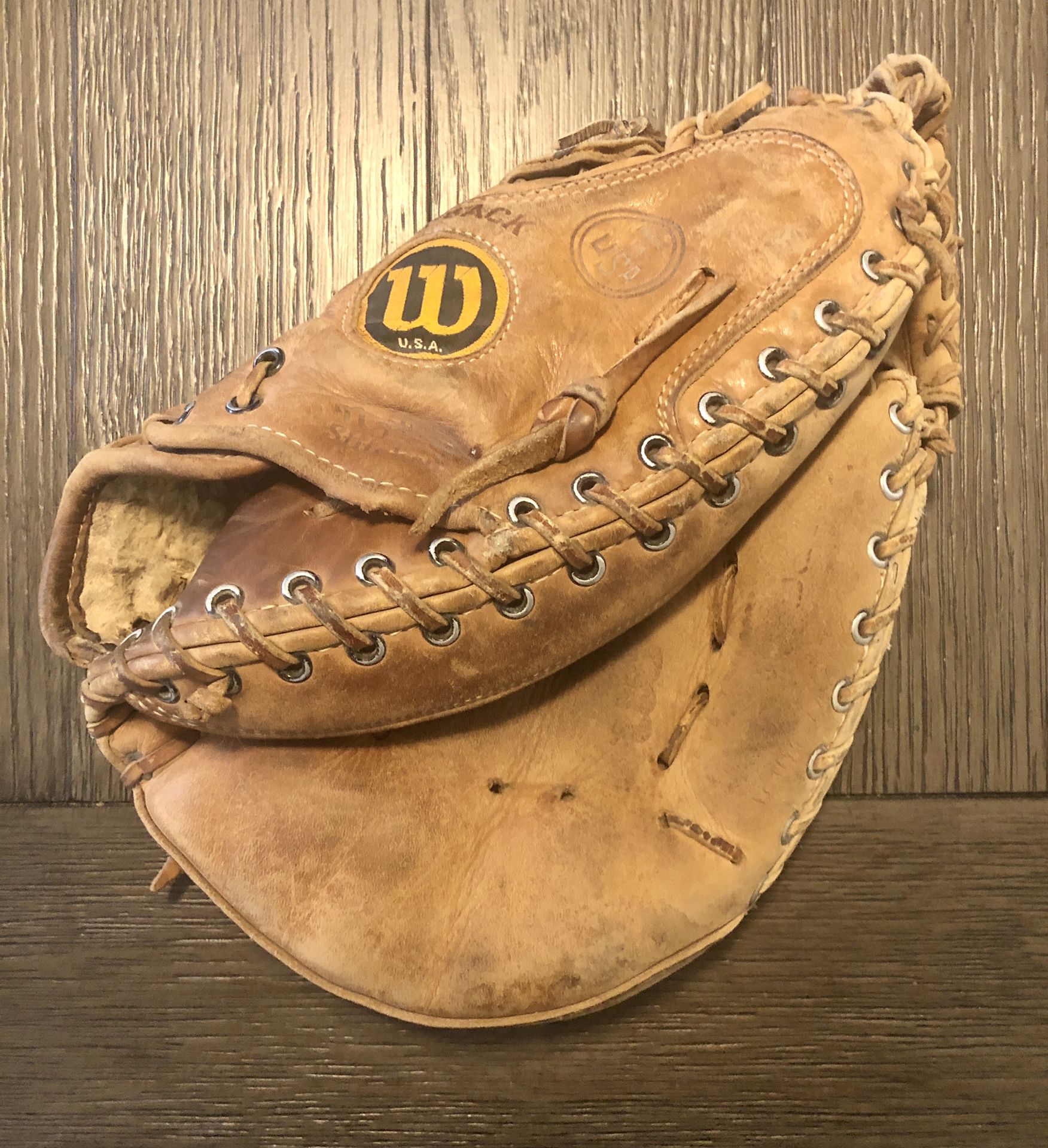 WILSON "The A2403" Pro-Toe Professional Catchers Mitt Glove A2000 RHT