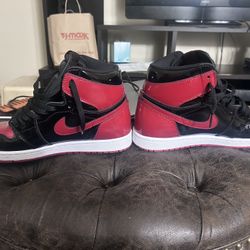 Air Jordan 1 Patents Bred