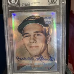 Brooks Robinson Auto Signed 2001 Topps Archives Reserve Orioles Beckett COA.