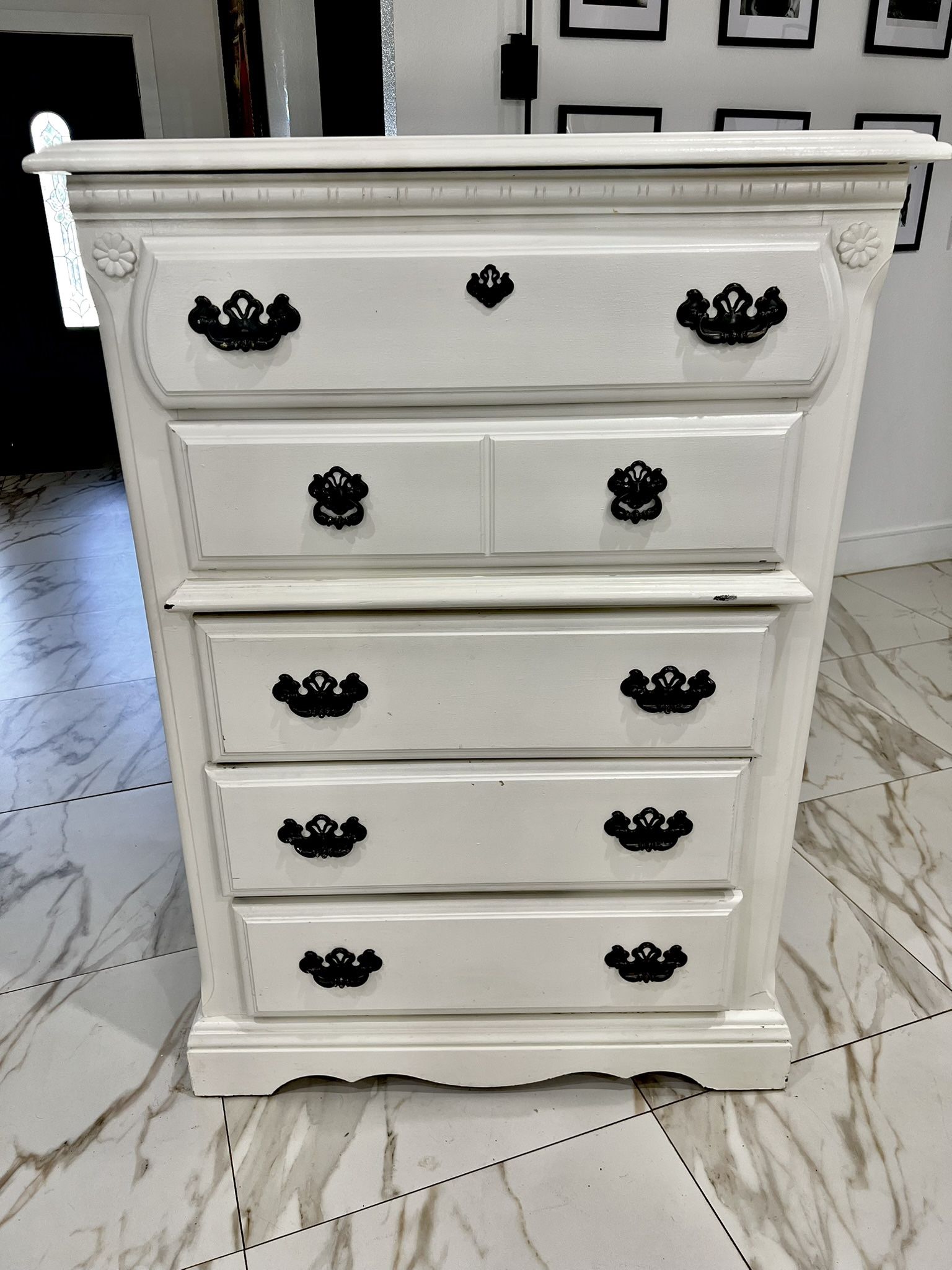 White Wood Dresser