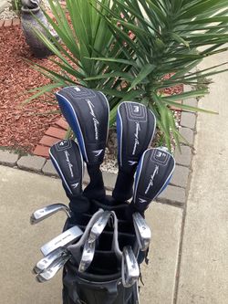 Like New Left Handed Tommy Armour Golf Club Set
