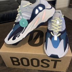 Yeezy Boost 700  Size 9.5 