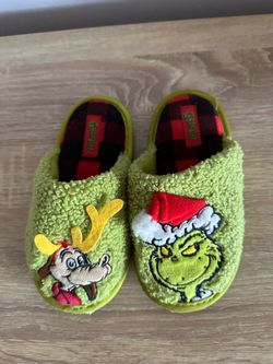 The Grinch kids Slippers 9-10