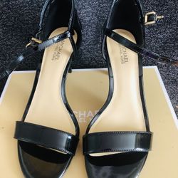 Woman Heels Black Size 6