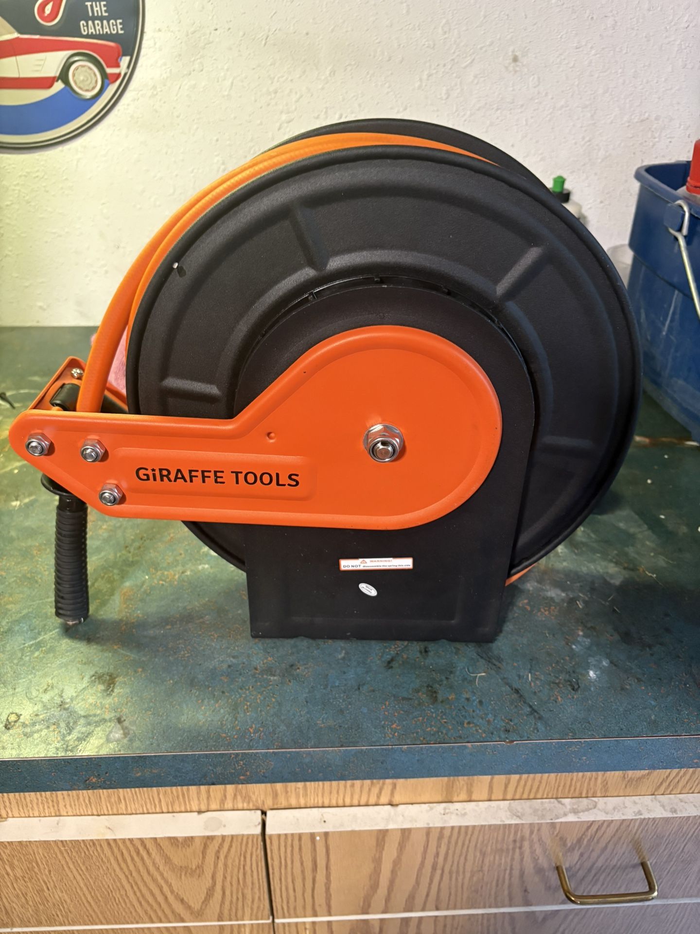 Giraffe Tools Retractable Air Hose Reel
