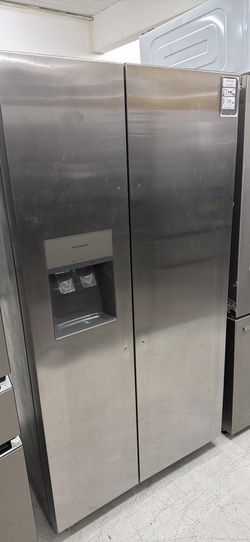 💥Great Save💥 36 in. 26 cu. ft. Standard Depth Side by Side Refrigerator in Stainless Steel