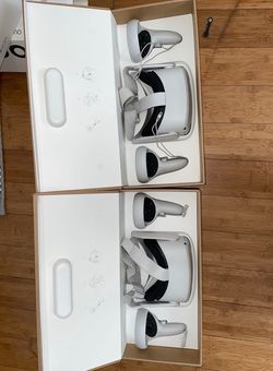 Oculus Meta Quest 2 And Accessories