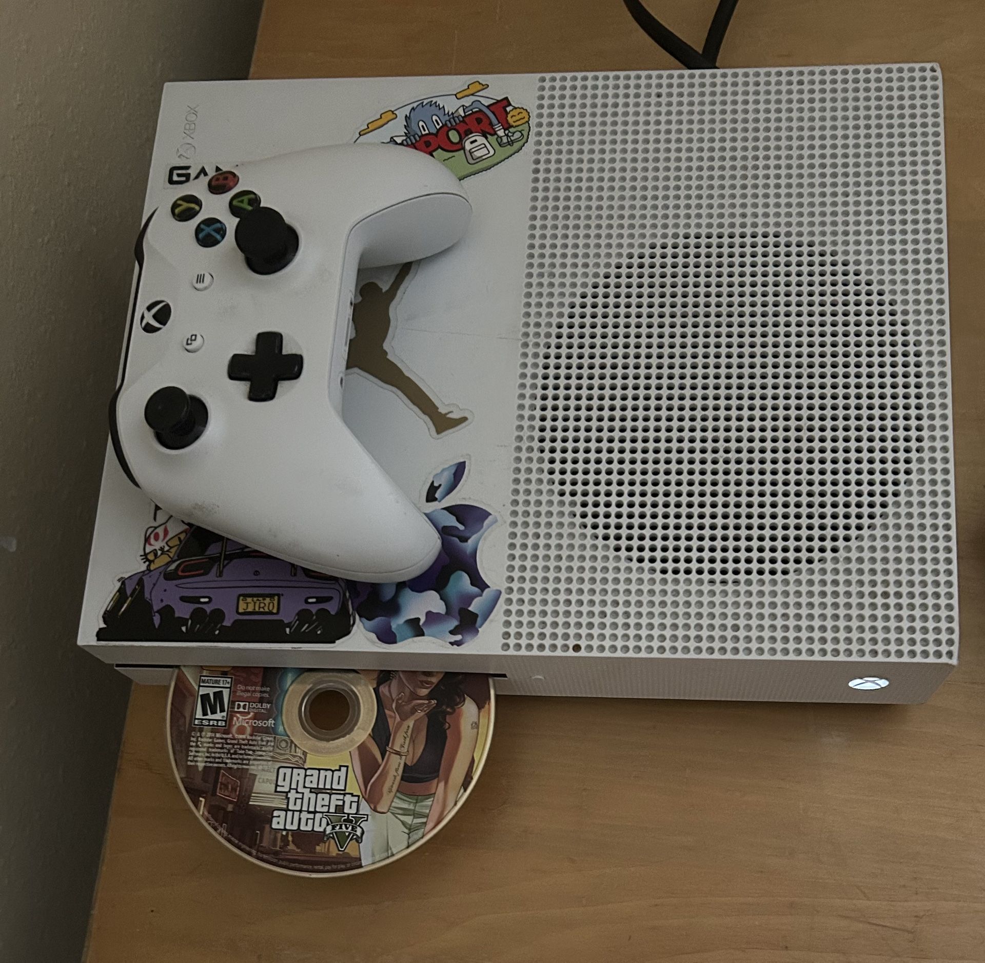 Xbox One S comes With Xbox Game Pass and Modded Skins Will Do $150