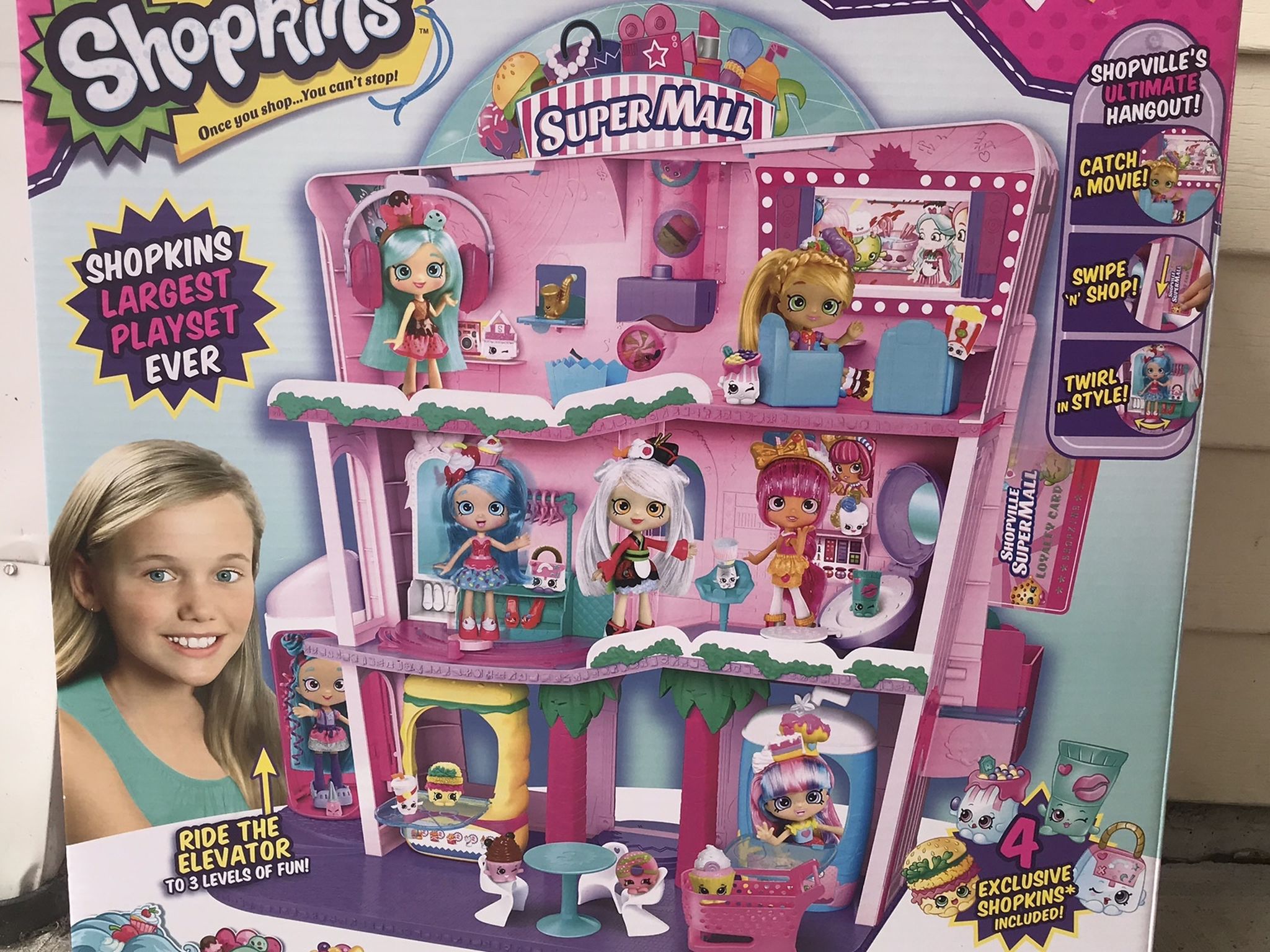 BRAND NEW Shopkins Super Mall/ Dollhouse Playhouse