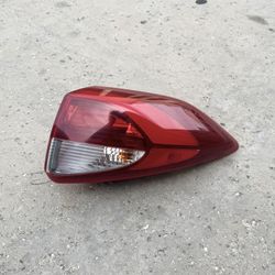 2016 - 2018 HYUNDAI TUCSON RH PASSENGER SIDE TAILLIGHT OEM