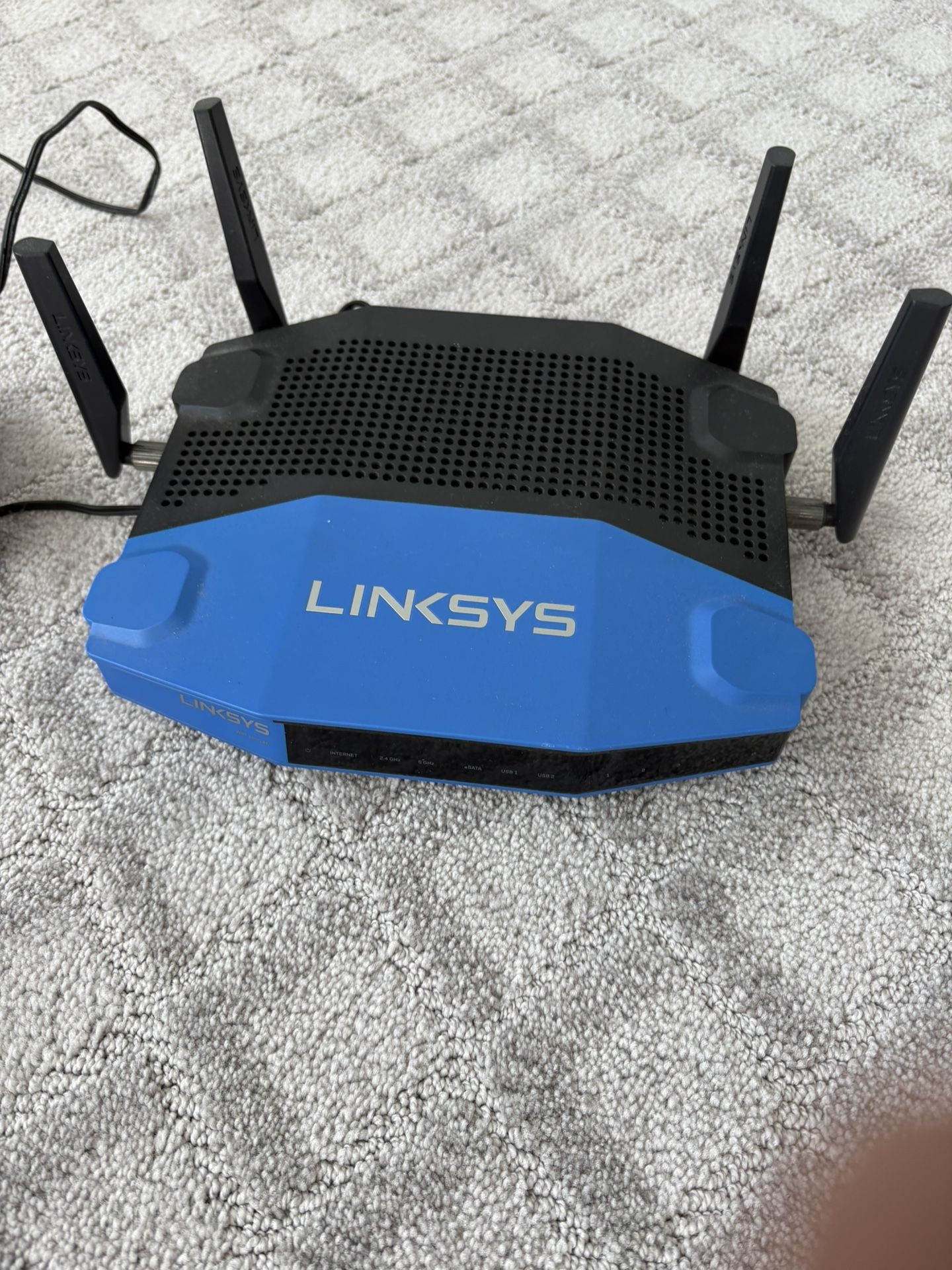 Linksys WRT1900AC Dual-Band+ Wi-Fi Wireless Router with Gigabit & USB 3.0 Ports