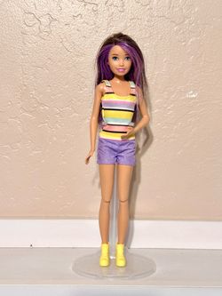 Skipper from 2016 Mattel “Barbie Skipper Babysitters Inc. – Nap ‘n’ Nurture Nursery #GFL38”