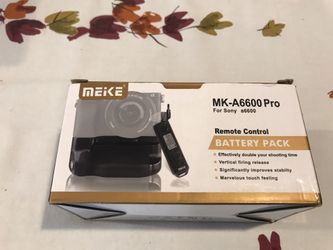 Sony A6600 battery grip with remote