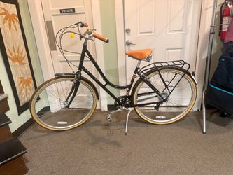 Raleigh Superbe Step-Through 7-Speed Women's Bike, needs screw for fender. Brakes and tires are good