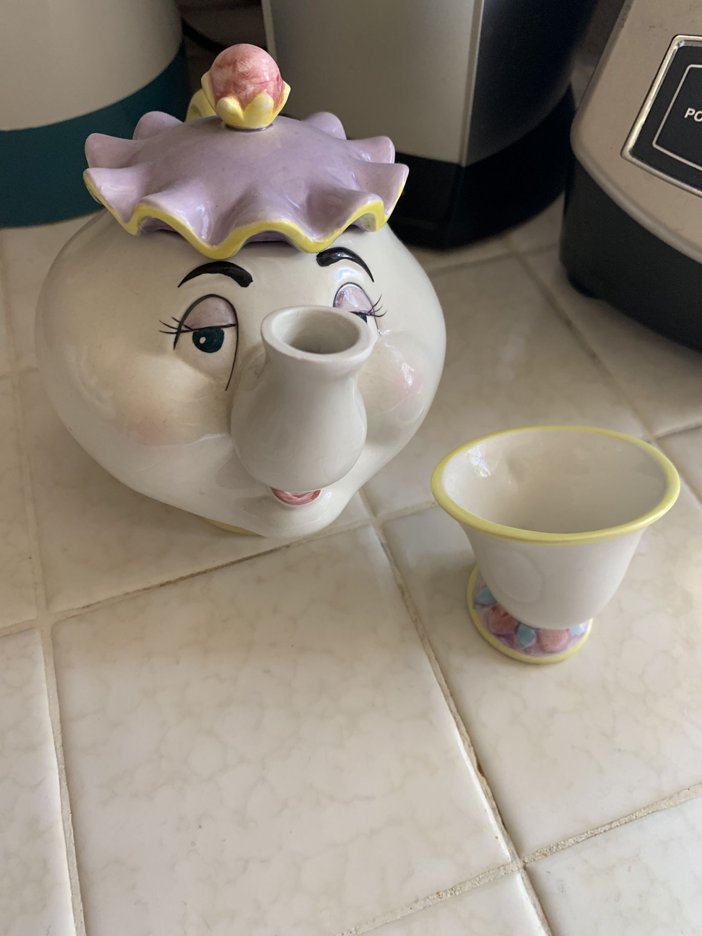 Mrs Potts and Chip teapot set