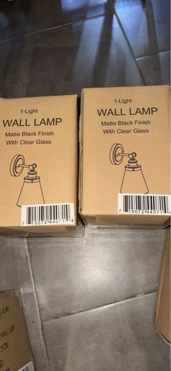 Single wall lamp
