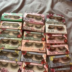 Loni Lashes 