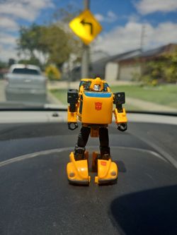 Transformers Netflix bumblebee