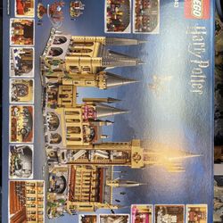 LEGO Harry Potter Hogwarts Castle Advanced Building Set Model With Harry Potter Mini figures 