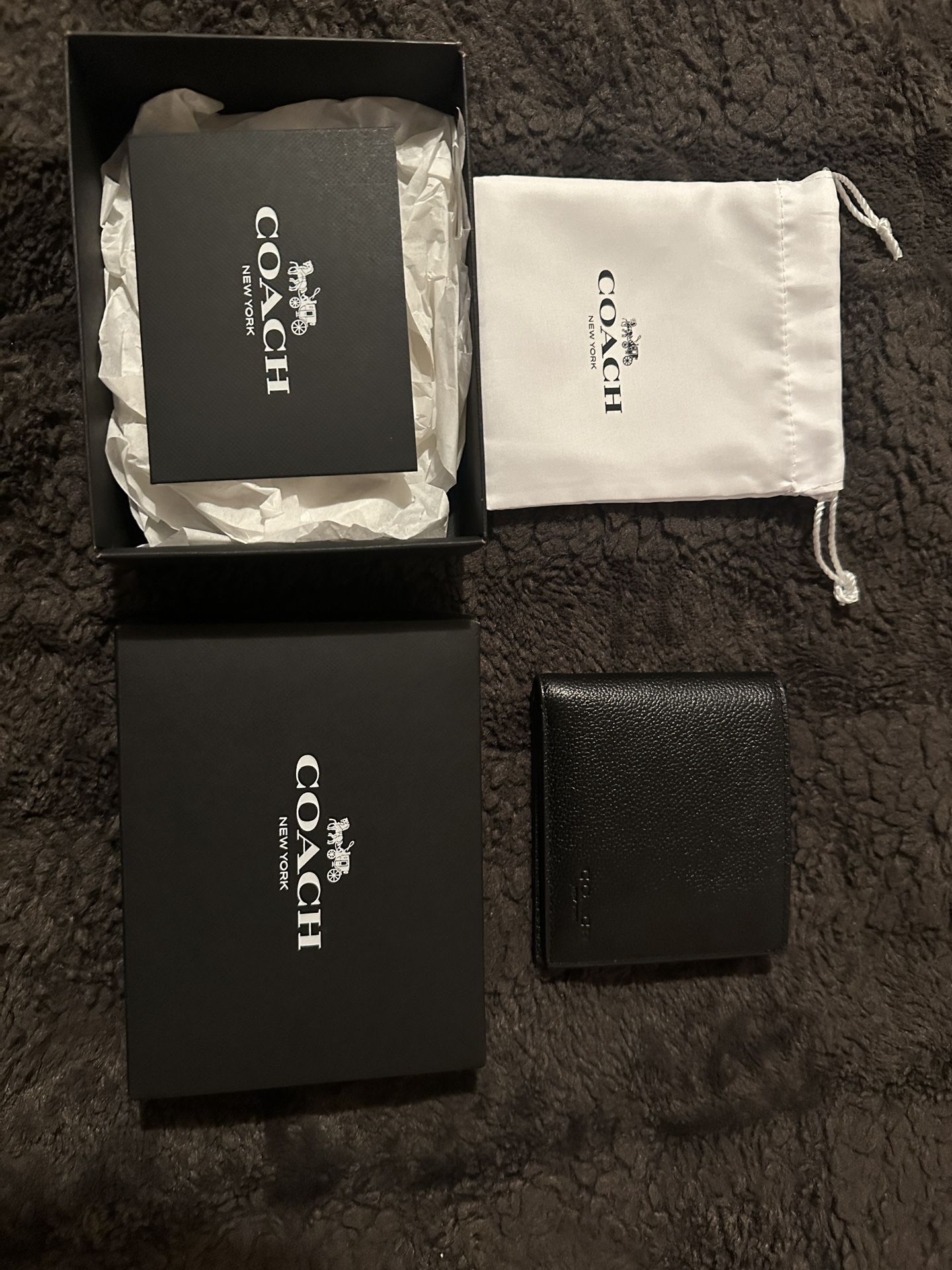 Coach Men’s Leather Wallet – Brand New & Authentic