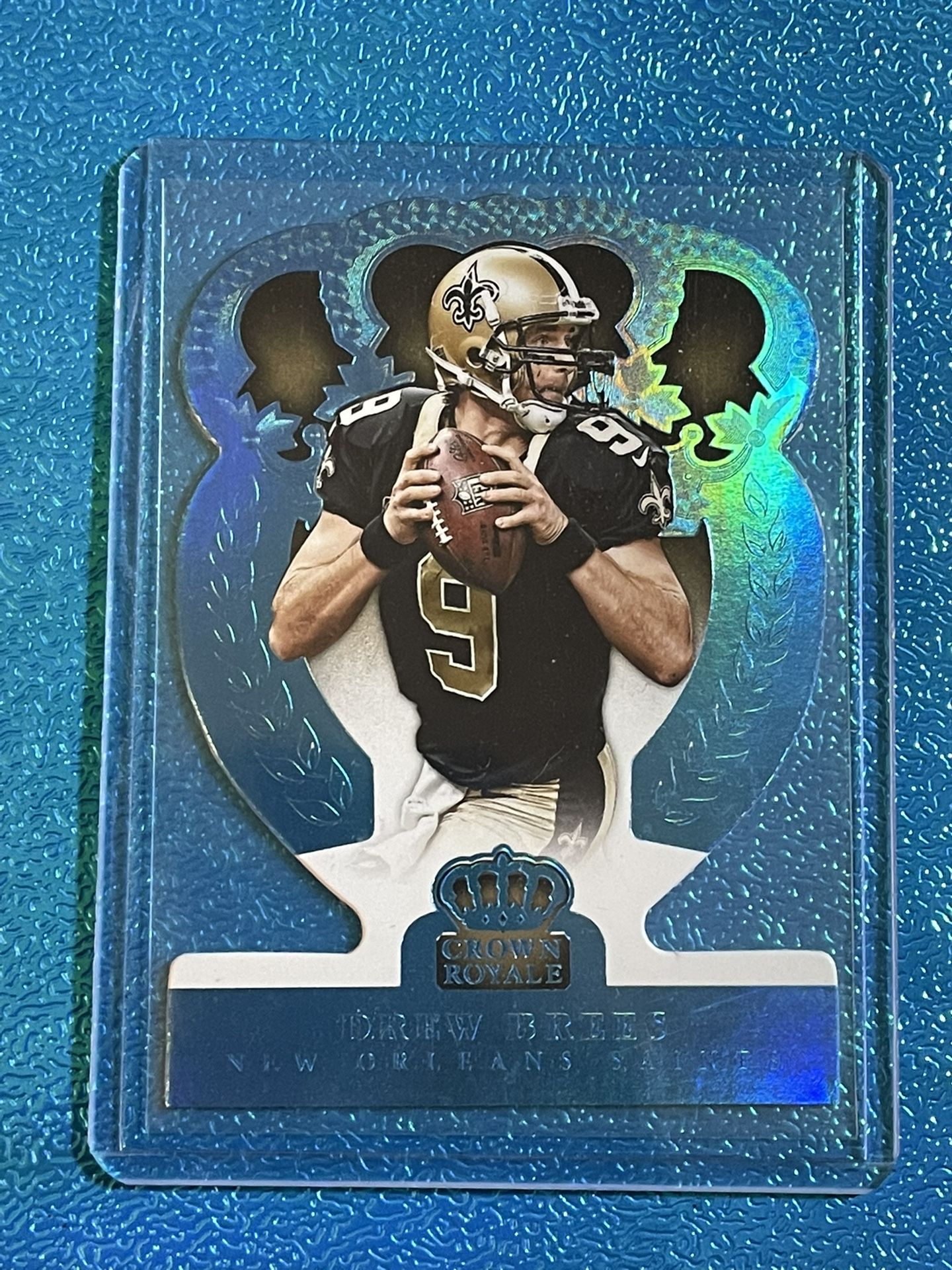 2014 Panini Crown Royale Retail Blue Holofoil #/199 SP Drew Brees #33 Saints NFL