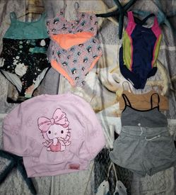 Ropas / Gancho Random  clothes shoes Bundle*OBO*