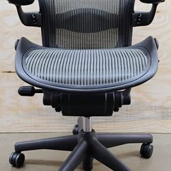 Herman Miller Aeron Office Desk Chair Size B Fully-Loaded + Still Available 
