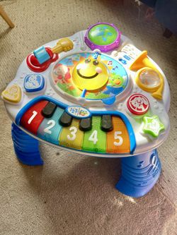 Free Baby Standing Toy
