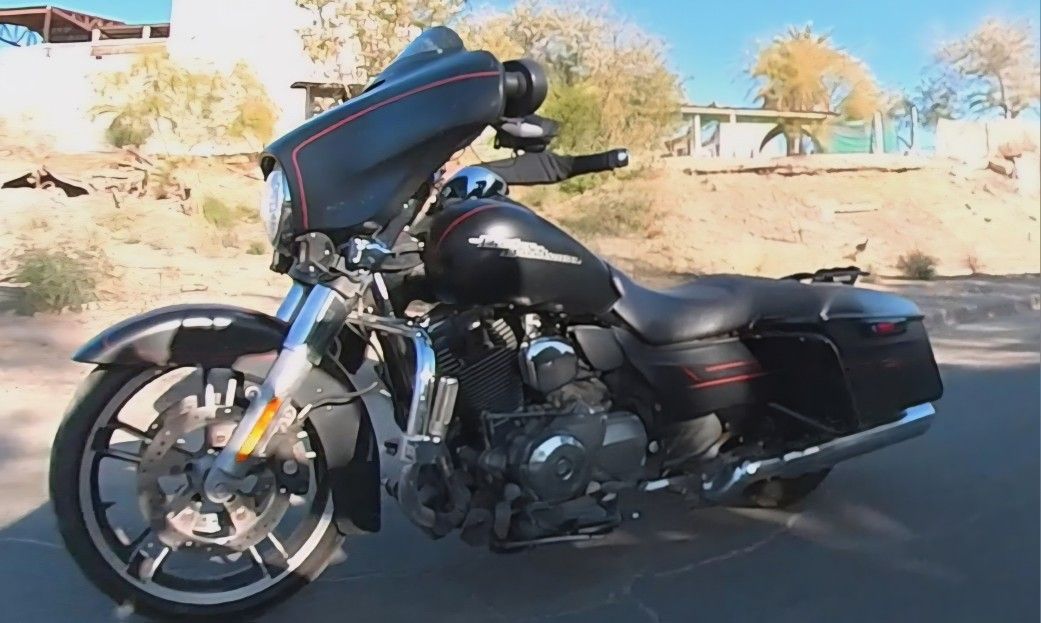 2015 Harley Davidson Street Glide FLHXS