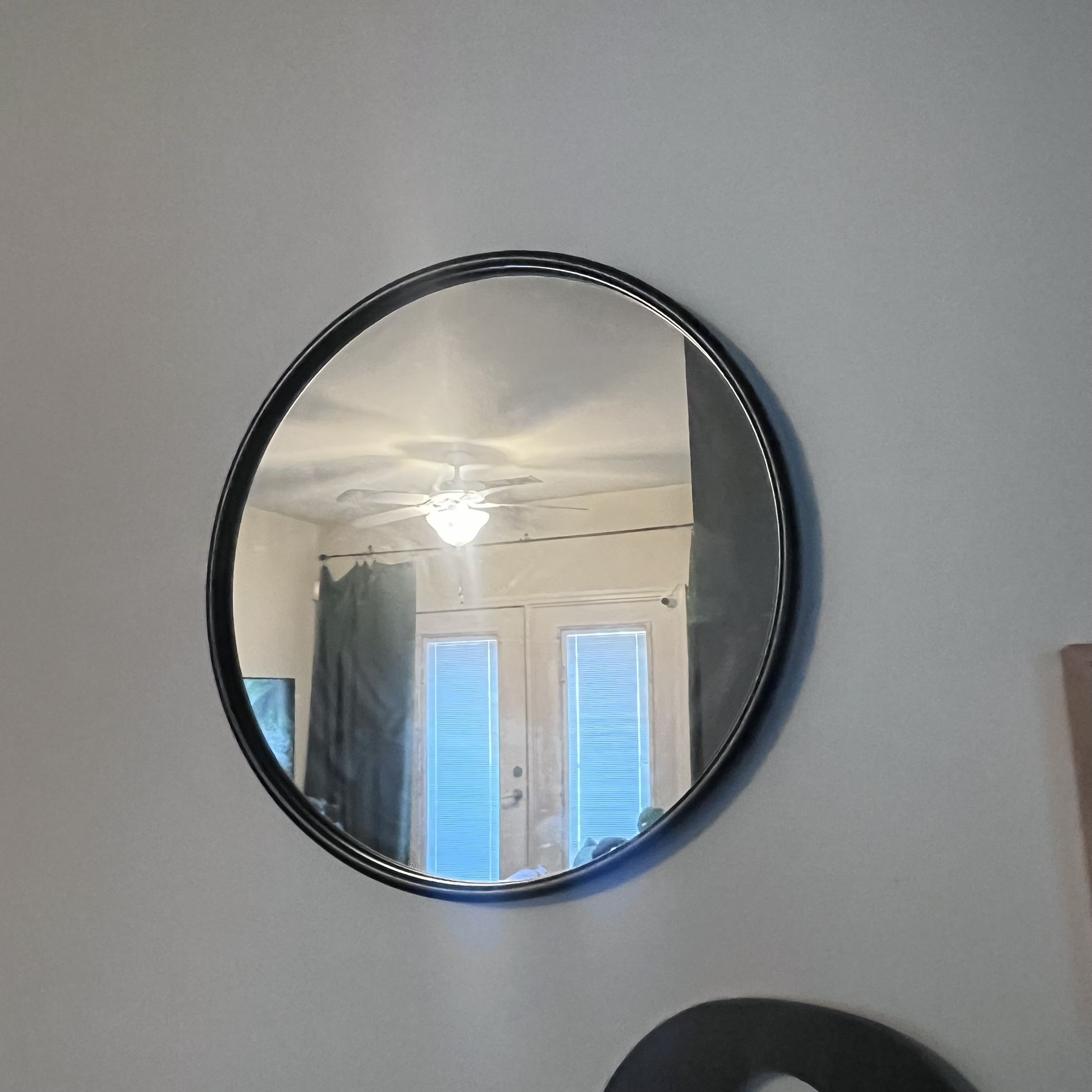 Round Mirror