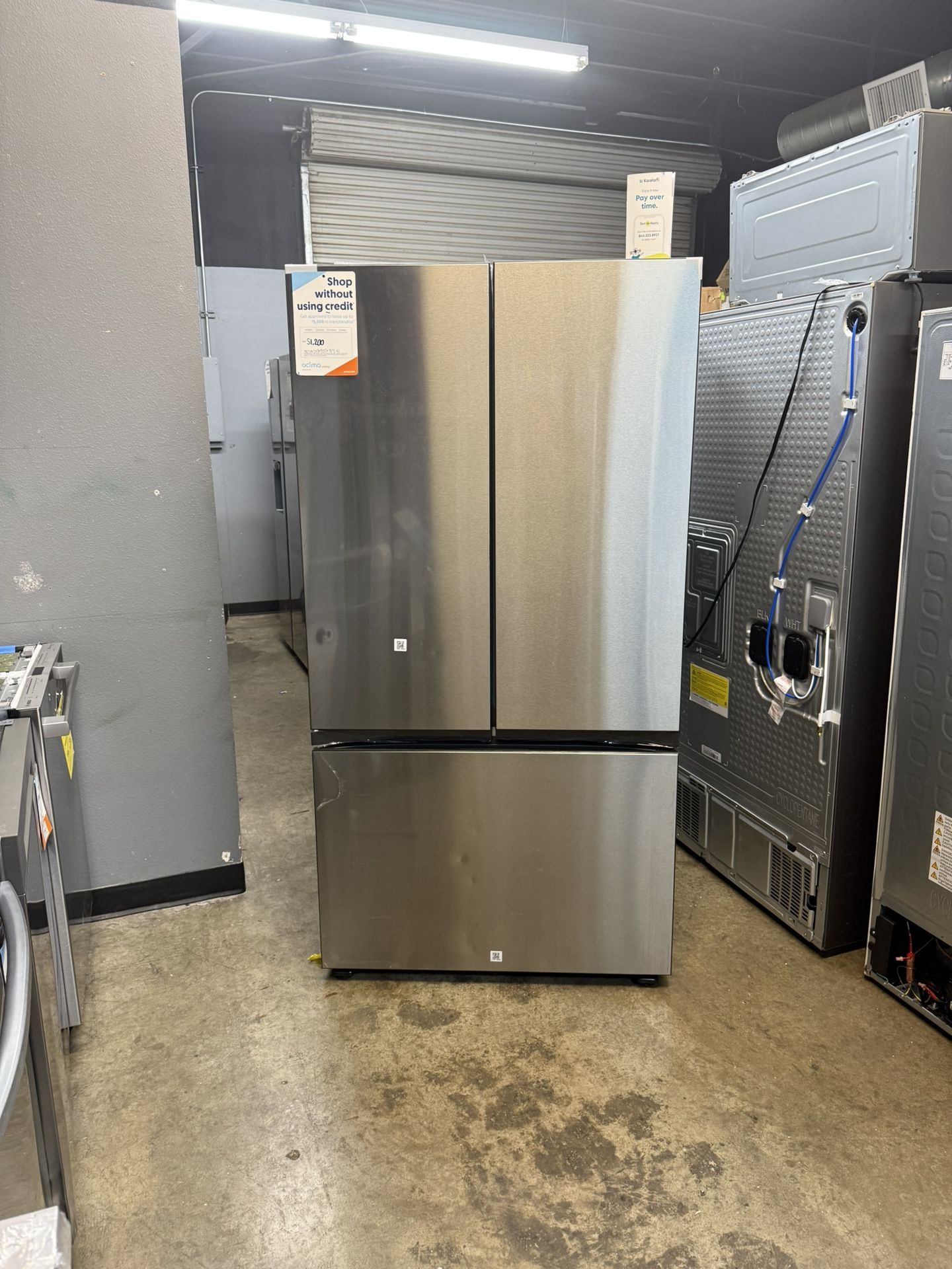 Samsung - BESPOKE 30 cu. ft. 3-Door French Door Smart Refrigerator with Beverage Center - Fingerprint Resistant Stainless Steel